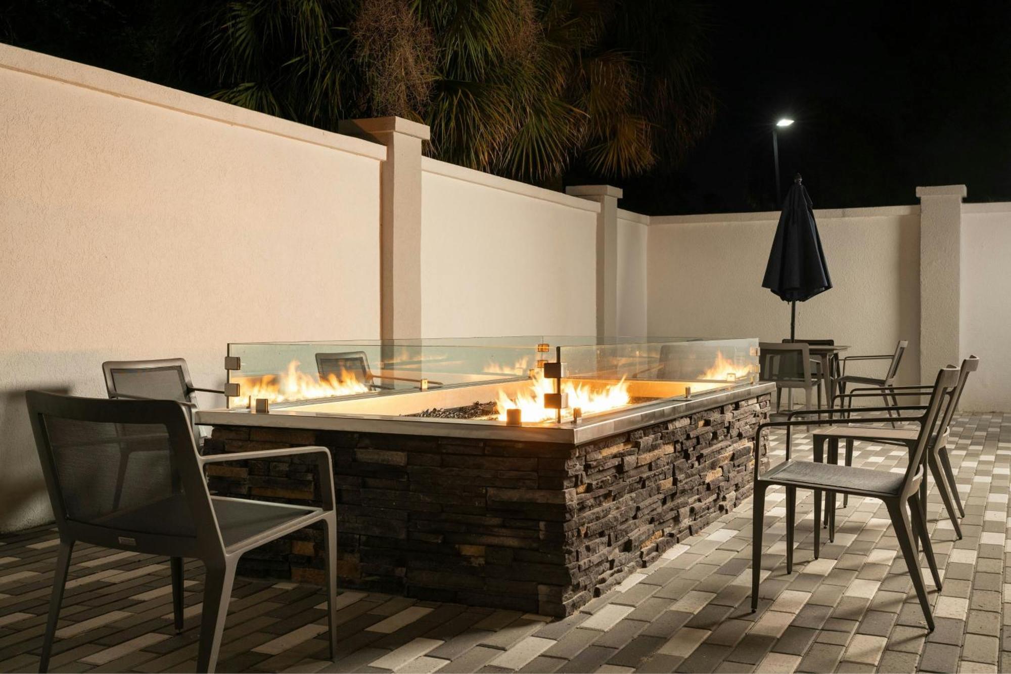 Courtyard By Marriott Gainesville Fl Exterior foto