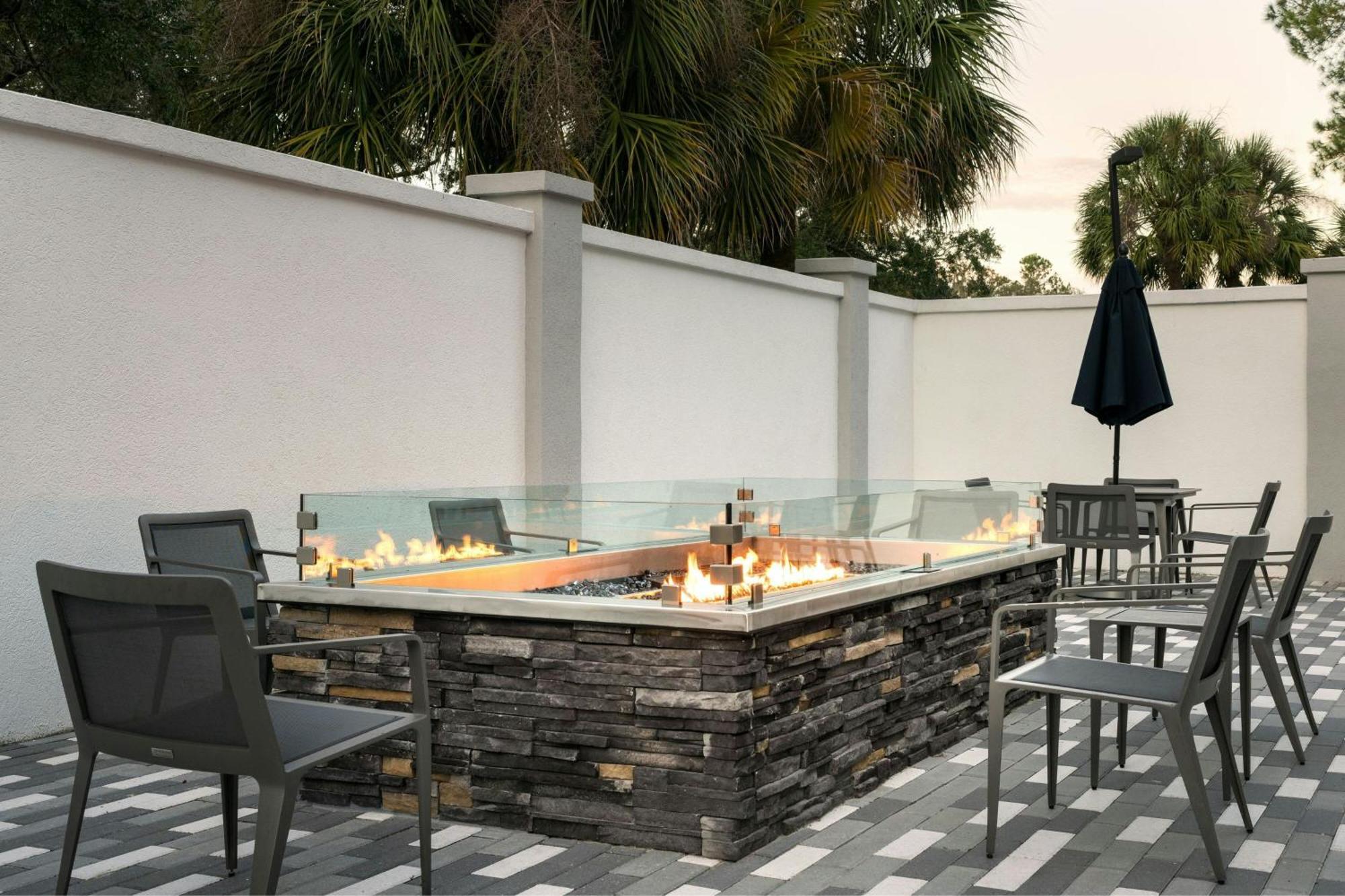 Courtyard By Marriott Gainesville Fl Exterior foto